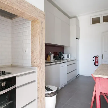 Rato By Hill Apartment Lissabon